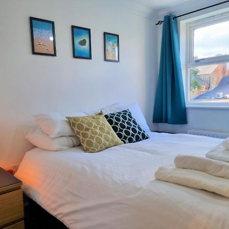 Godwin Court Apartments Свіндон Екстер'єр фото